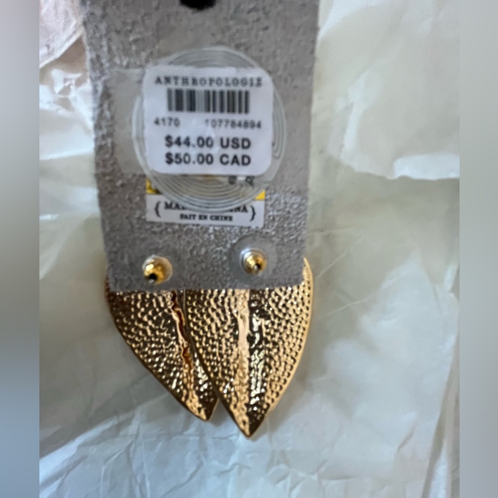 NWT Anthropologie 14KT Gold Plated Leaf Drop Earrings Gold - Picture 7 of 11